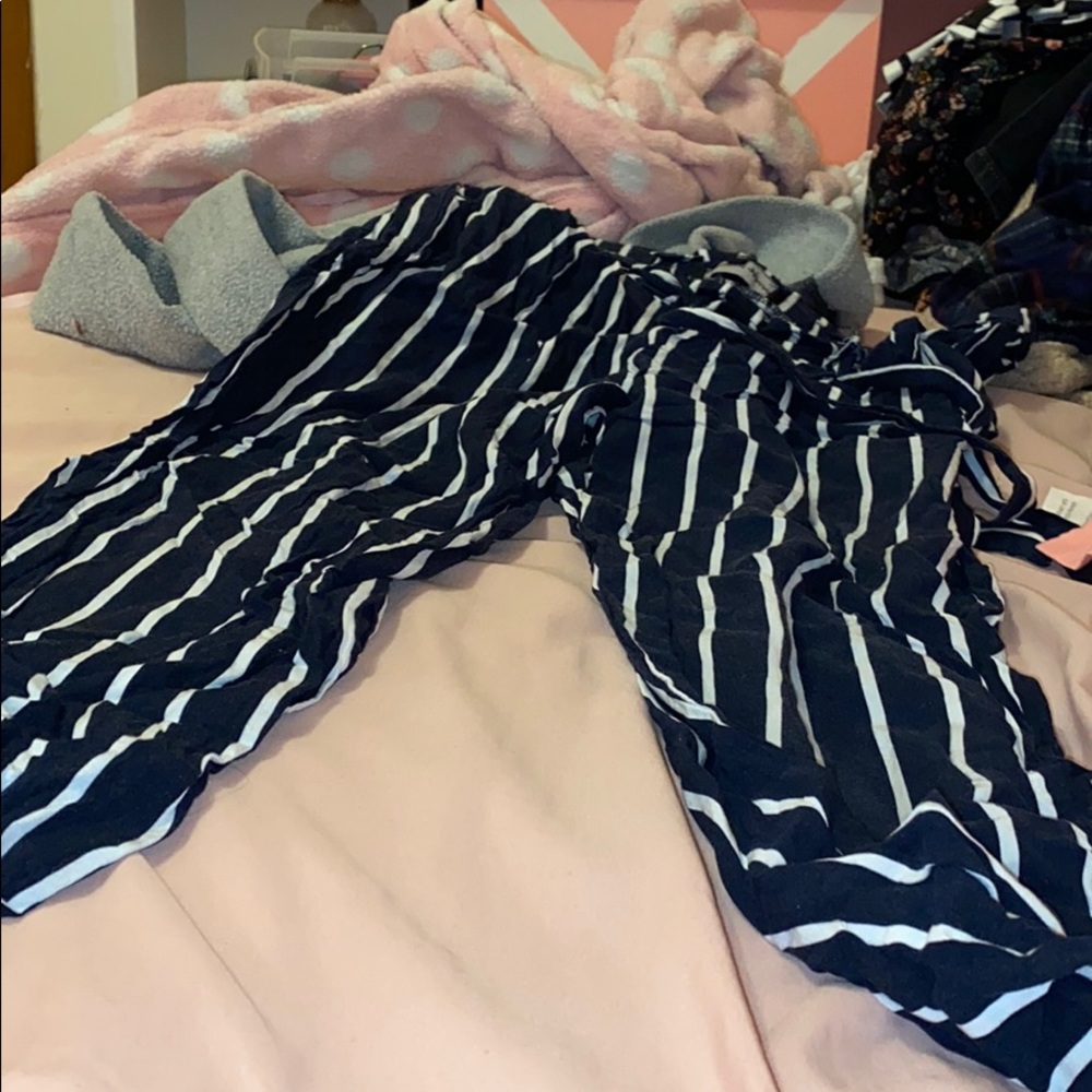 pants - Picture 2 of 2